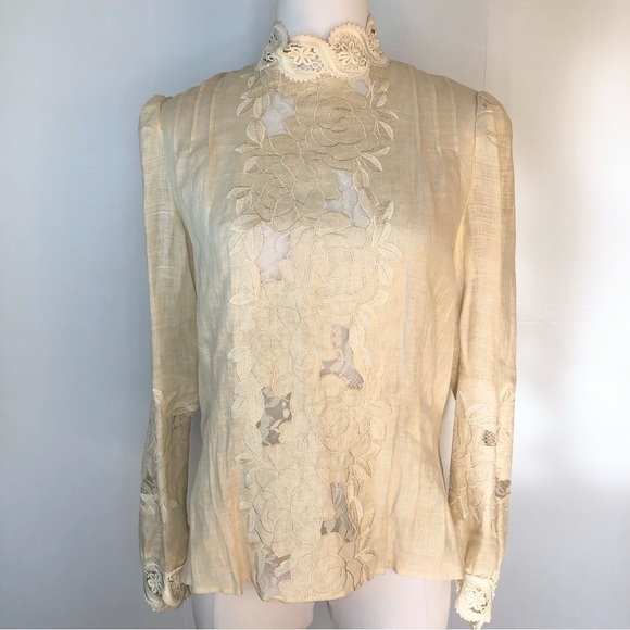 VINTAGE ivory linen lace Coquette Romantic blouse S - Picture 1 of 10